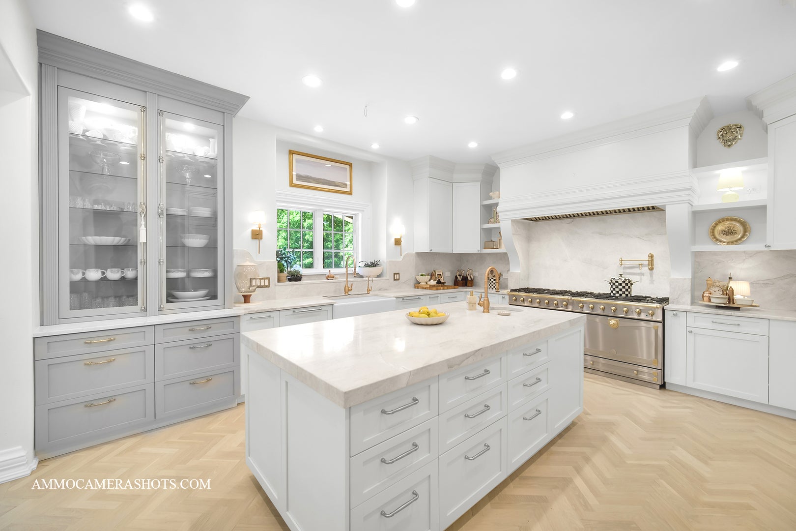 South Barrington, Illinois, 60010, United States, 5 Bedrooms Bedrooms, ,7 BathroomsBathrooms,Residential,Active,1960172