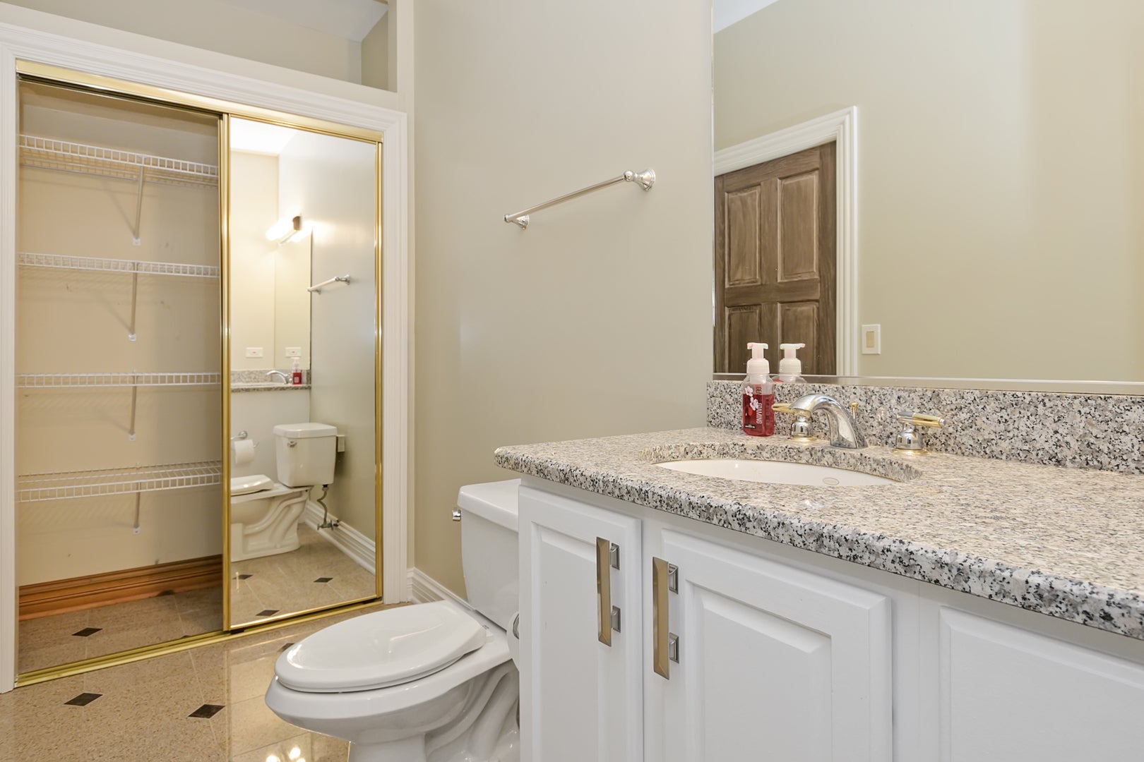 Frankfort, Illinois, 60423, United States, 7 Bedrooms Bedrooms, ,9 BathroomsBathrooms,Residential,Active,1945054