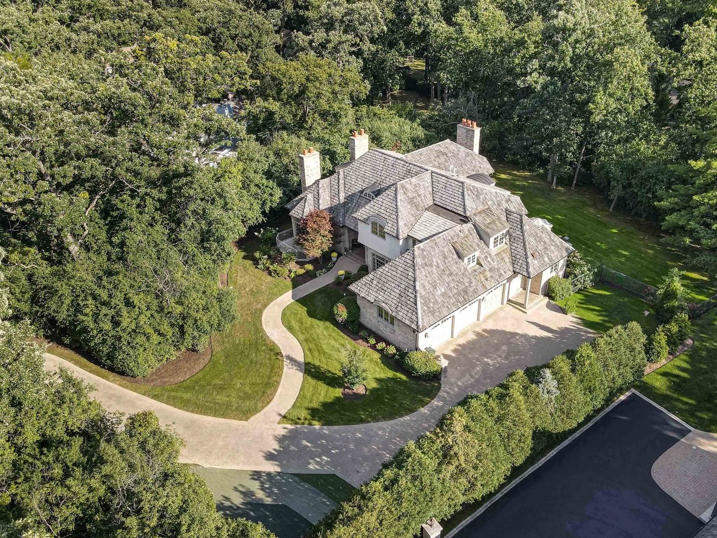 Lake Forest, Illinois, 60045, United States, 5 Bedrooms Bedrooms, ,7 BathroomsBathrooms,Residential,Active,1941347