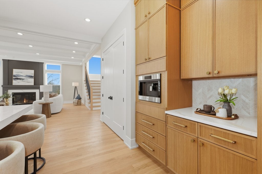 Lemont, Illinois, 60439, United States, 6 Bedrooms Bedrooms, ,6 BathroomsBathrooms,Residential,Active,2008723