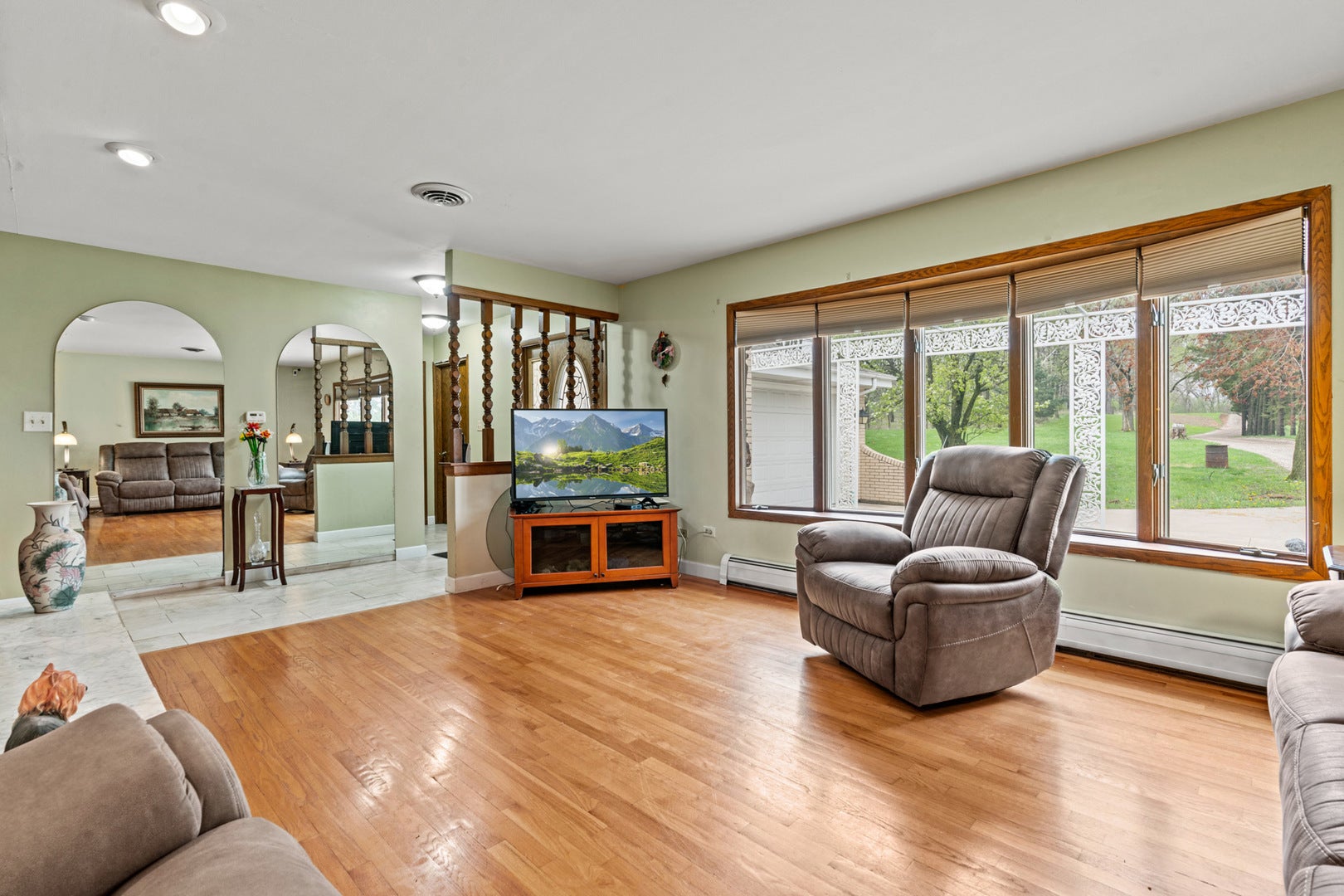 Wauconda, Illinois, 60084, United States, 3 Bedrooms Bedrooms, ,3 BathroomsBathrooms,Residential,Active,1798086
