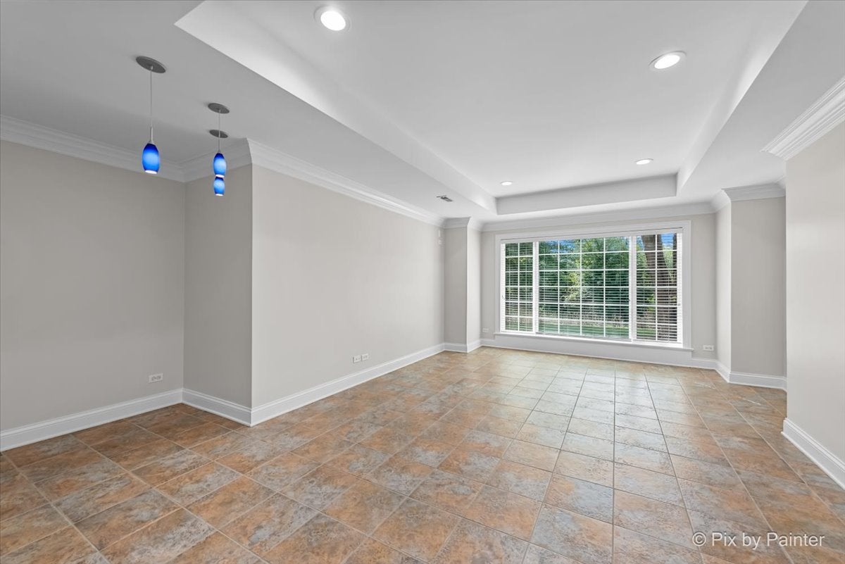 St. Charles, Illinois, 60175, United States, 5 Bedrooms Bedrooms, ,5 BathroomsBathrooms,Residential,Active,1959536