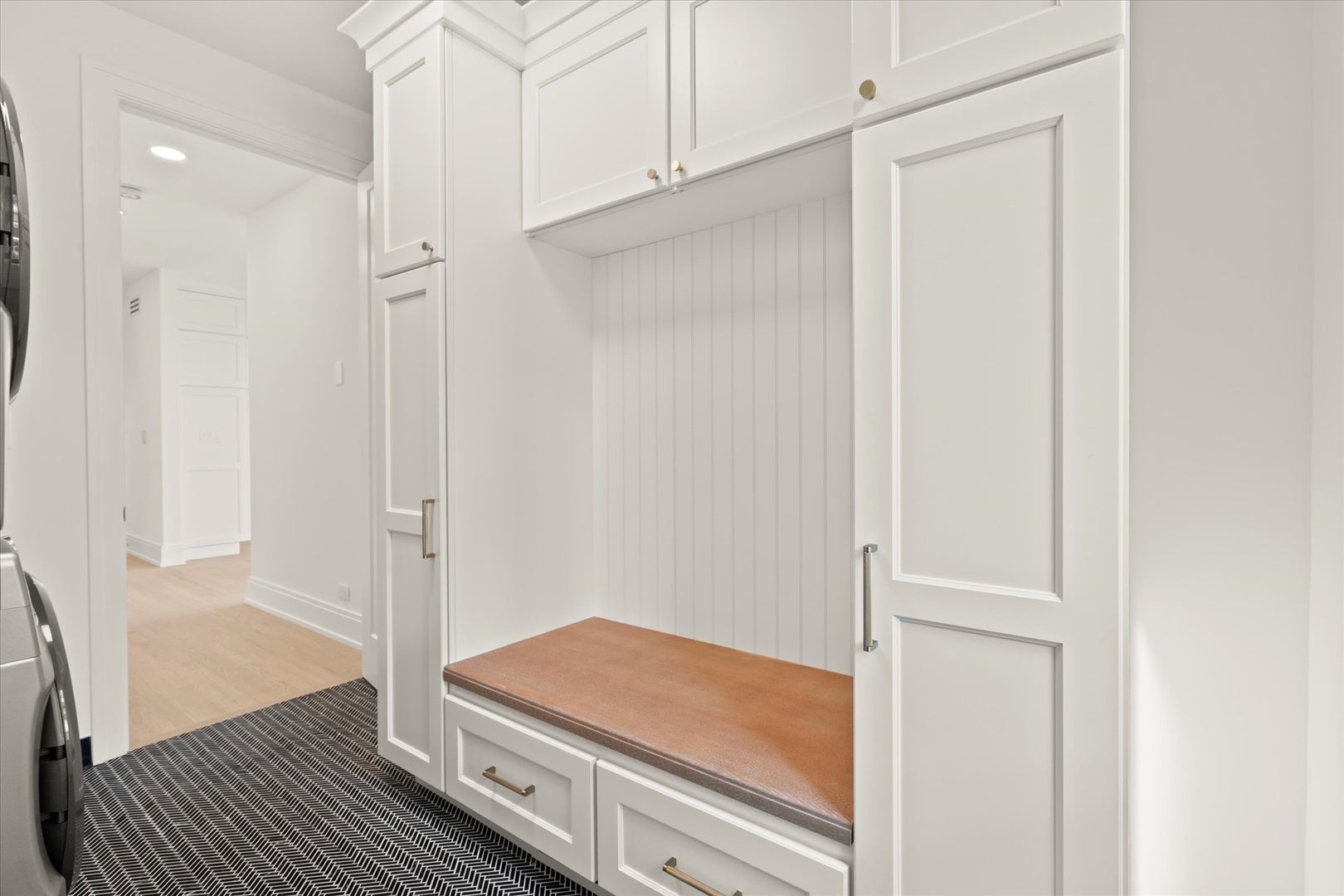 Burr Ridge, Illinois, 60527, United States, 5 Bedrooms Bedrooms, ,6 BathroomsBathrooms,Residential,Active,1995246