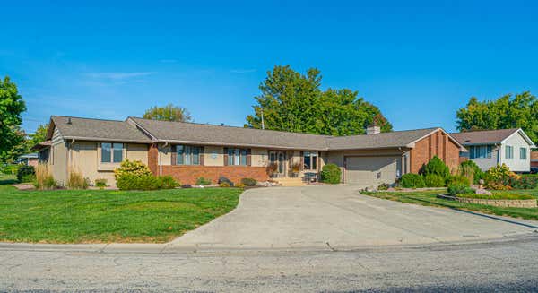 102 CRESTWOOD DR, LINCOLN, IL 62656 - Image 1