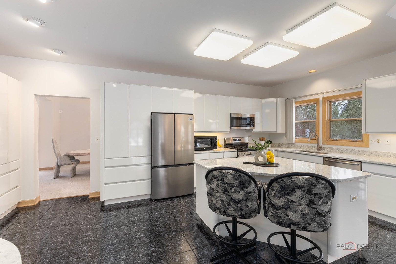 Buffalo Grove, Illinois, 60089, United States, 5 Bedrooms Bedrooms, ,4 BathroomsBathrooms,Residential,Active,2007181