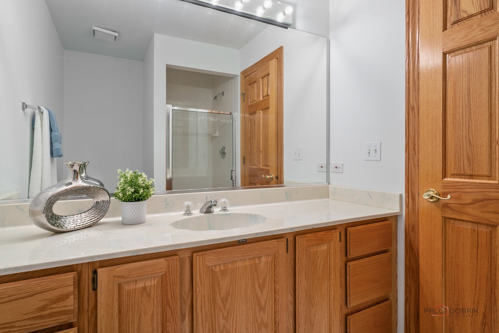 Long Grove, Illinois, 60047, United States, 4 Bedrooms Bedrooms, ,5 BathroomsBathrooms,Residential,Active,1992623