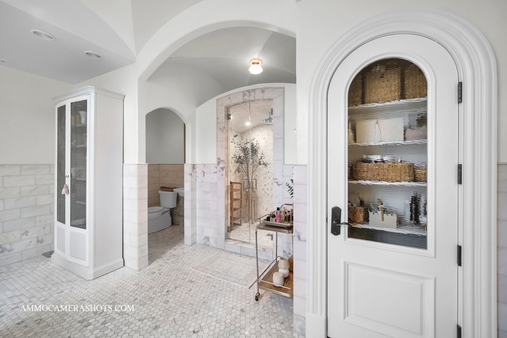 South Barrington, Illinois, 60010, United States, 5 Bedrooms Bedrooms, ,7 BathroomsBathrooms,Residential,Active,1960172