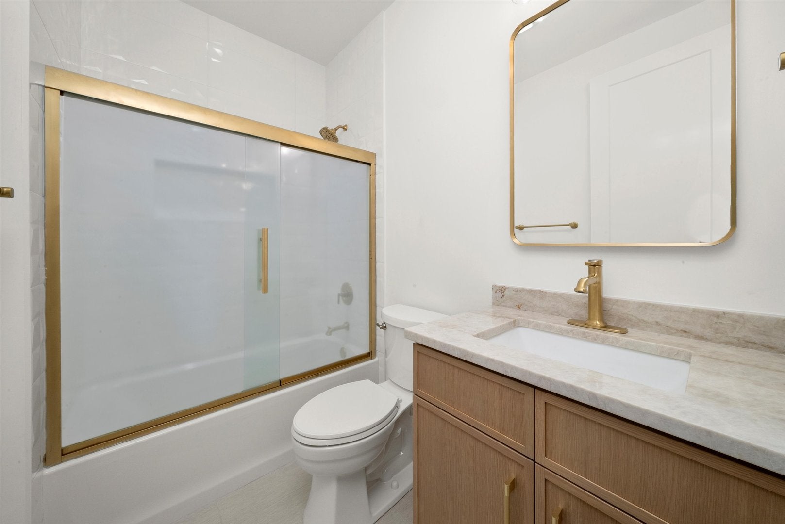 Burr Ridge, Illinois, 60527, United States, 6 Bedrooms Bedrooms, ,6 BathroomsBathrooms,Residential,Active,1929664