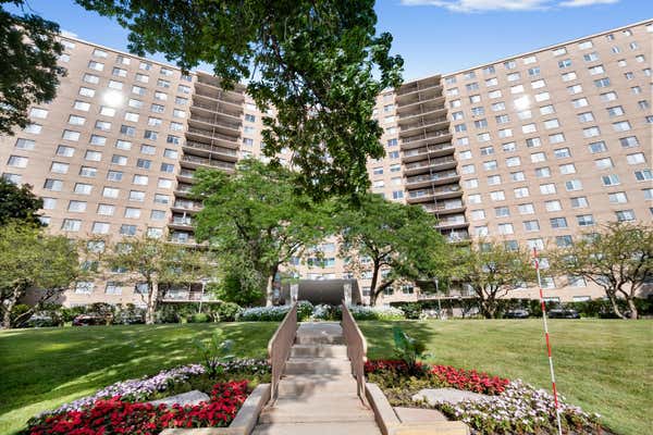 7033 N KEDZIE AVE APT 404, CHICAGO, IL 60645 - Image 1