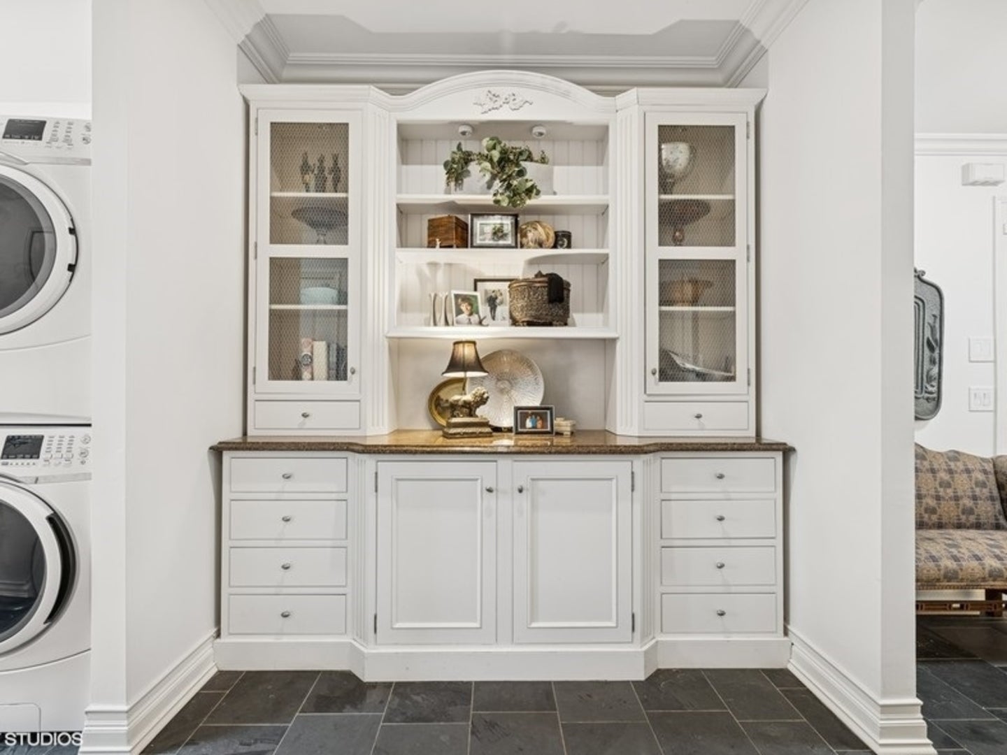 Barrington Hills, Illinois, 60010, United States, 6 Bedrooms Bedrooms, ,4 BathroomsBathrooms,Residential,Active,1987255