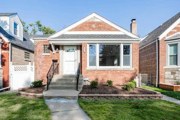 8017 S MAPLEWOOD AVE, CHICAGO, IL 60652 - Image 1