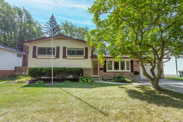 407 W BERKLEY DR, ARLINGTON HEIGHTS, IL 60004 - Image 1