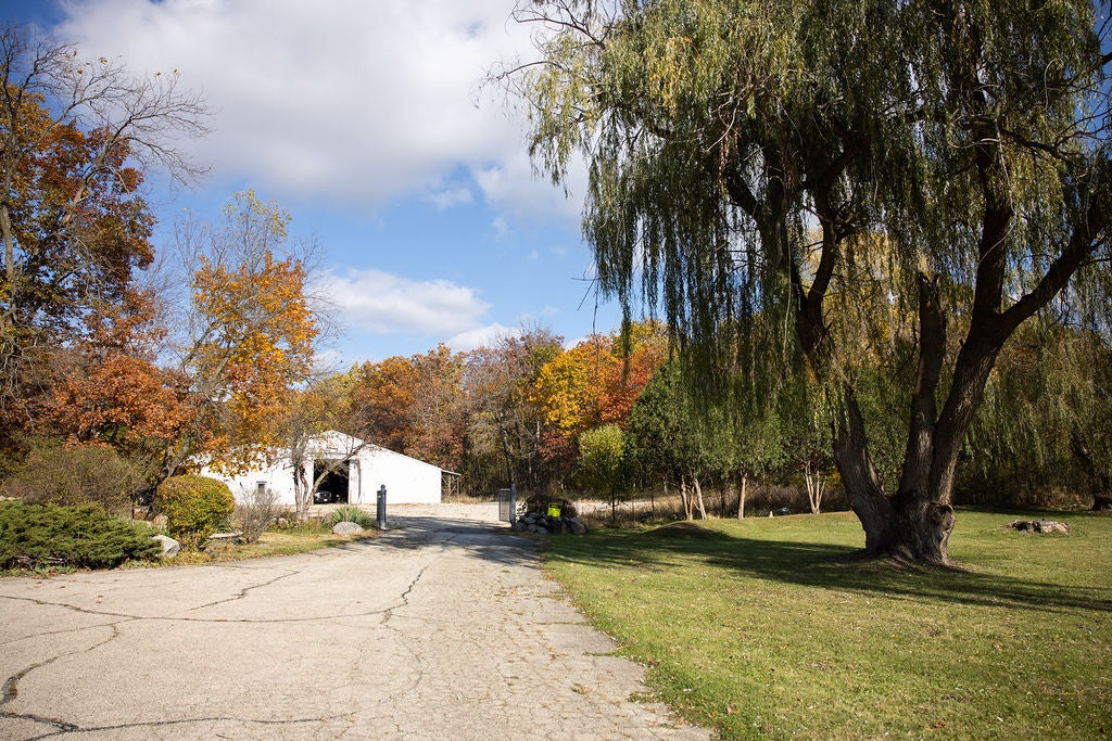 Wadsworth, Illinois, 60083, United States, 5 Bedrooms Bedrooms, ,6 BathroomsBathrooms,Residential,Active,1989775