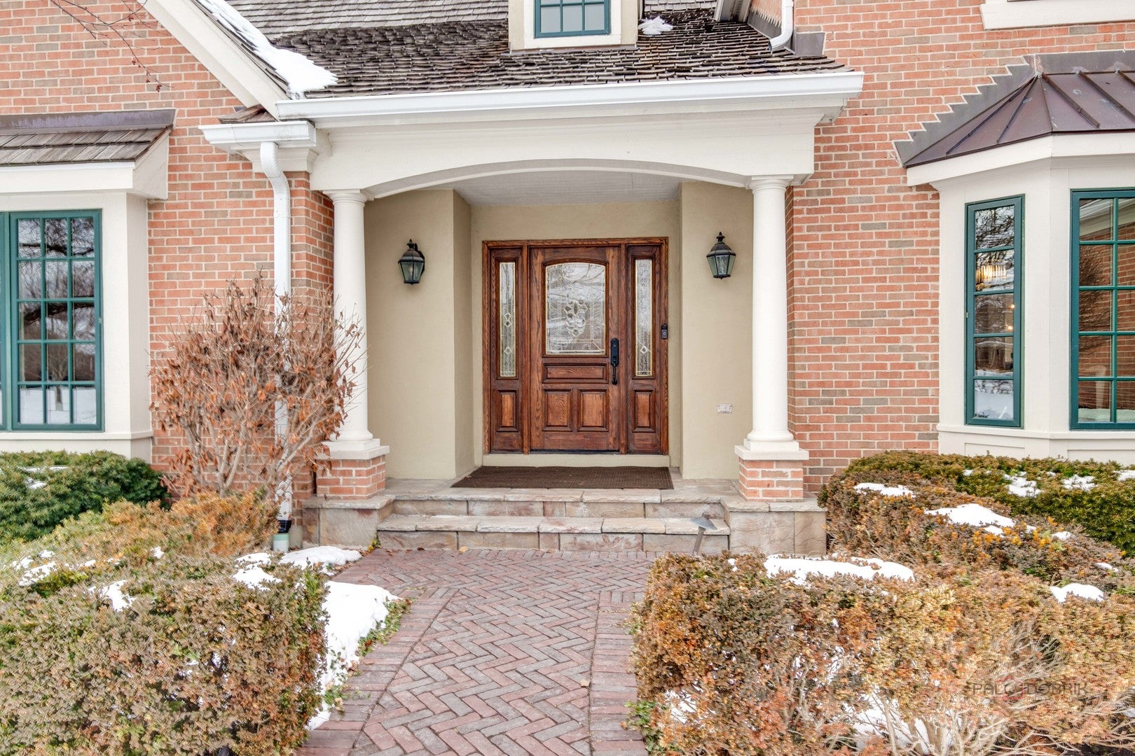 Lake Forest, Illinois, 60045, United States, 5 Bedrooms Bedrooms, ,5 BathroomsBathrooms,Residential,Contingent,2015476