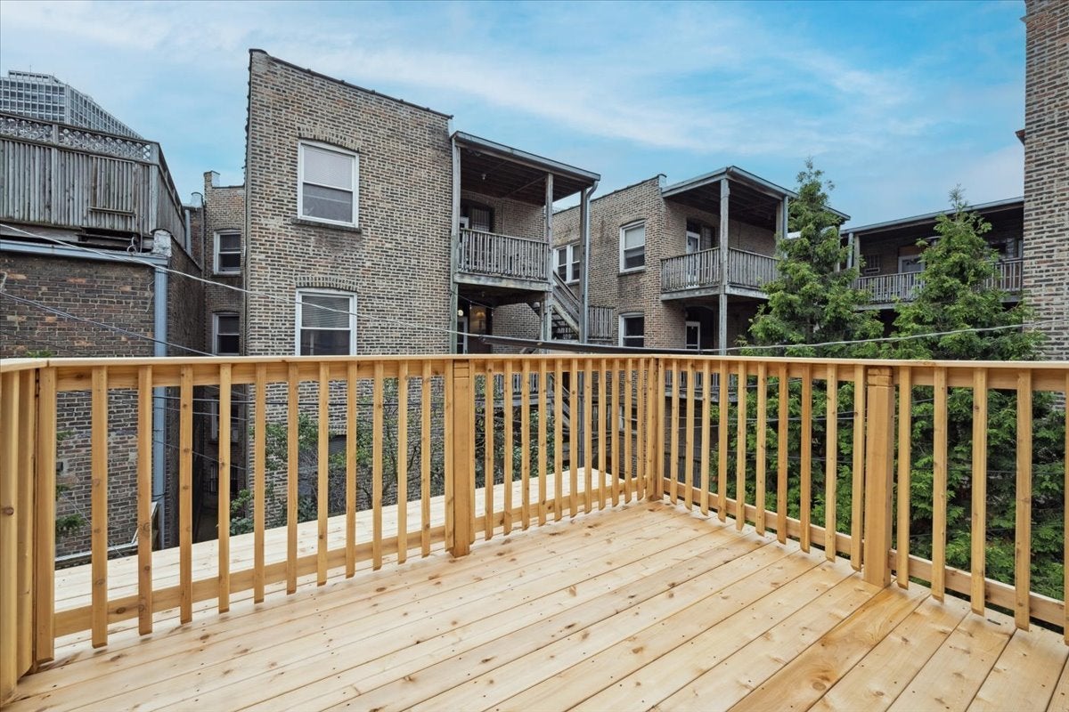 Chicago, Illinois, 60614, United States, 4 Bedrooms Bedrooms, ,5 BathroomsBathrooms,Residential,Active,1922312