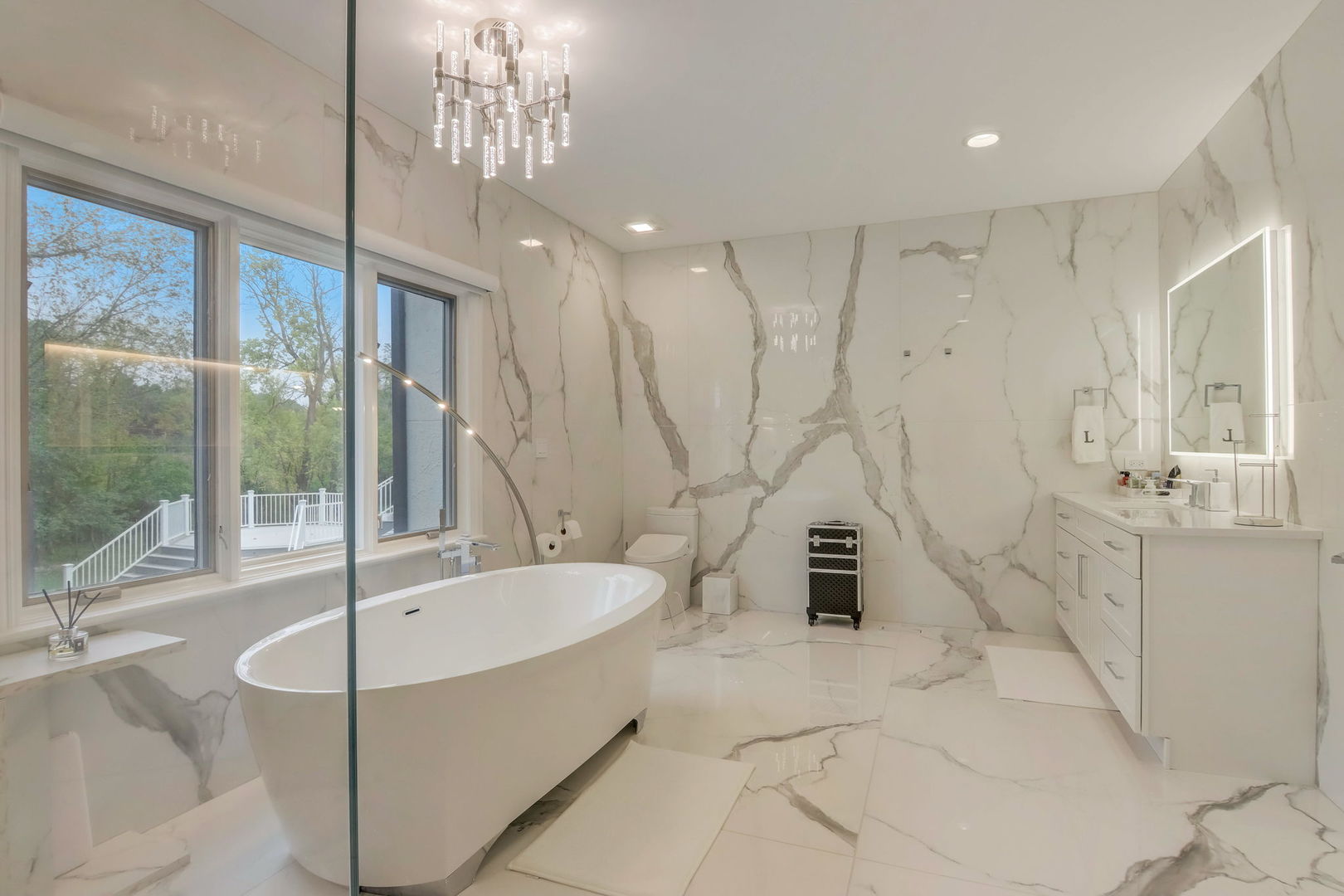 Barrington Hills, Illinois, 60021, United States, 4 Bedrooms Bedrooms, ,5 BathroomsBathrooms,Residential,Active,1968433