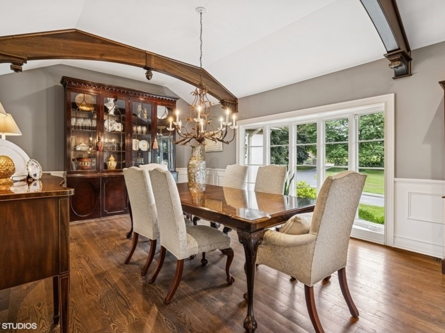 Barrington Hills, Illinois, 60010, United States, 6 Bedrooms Bedrooms, ,4 BathroomsBathrooms,Residential,Active,1987255