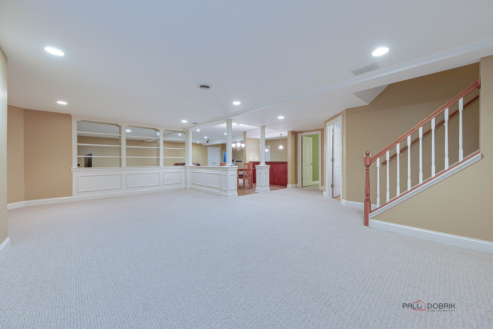 Libertyville, Illinois, 60048, United States, 5 Bedrooms Bedrooms, ,5 BathroomsBathrooms,Residential,Active,1900216