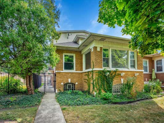 4945 N KEELER AVE, CHICAGO, IL 60630 - Image 1