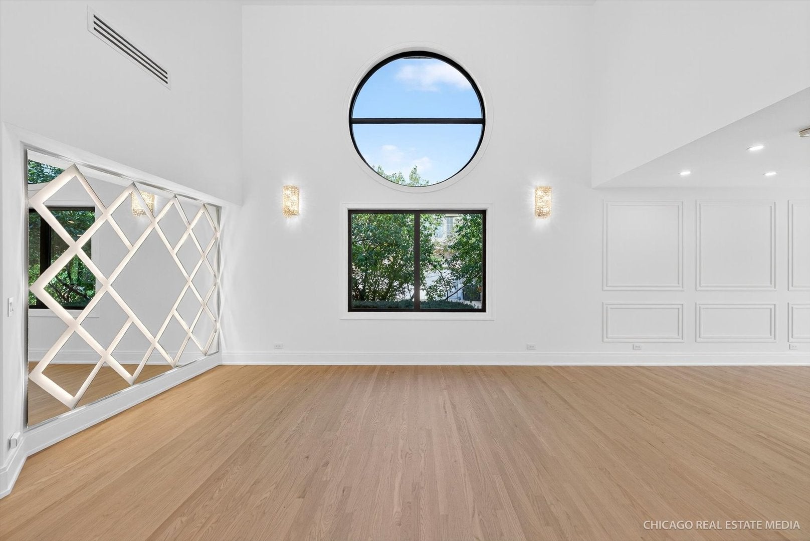 Burr Ridge, Illinois, 60527, United States, 5 Bedrooms Bedrooms, ,6 BathroomsBathrooms,Residential,Active,1995246