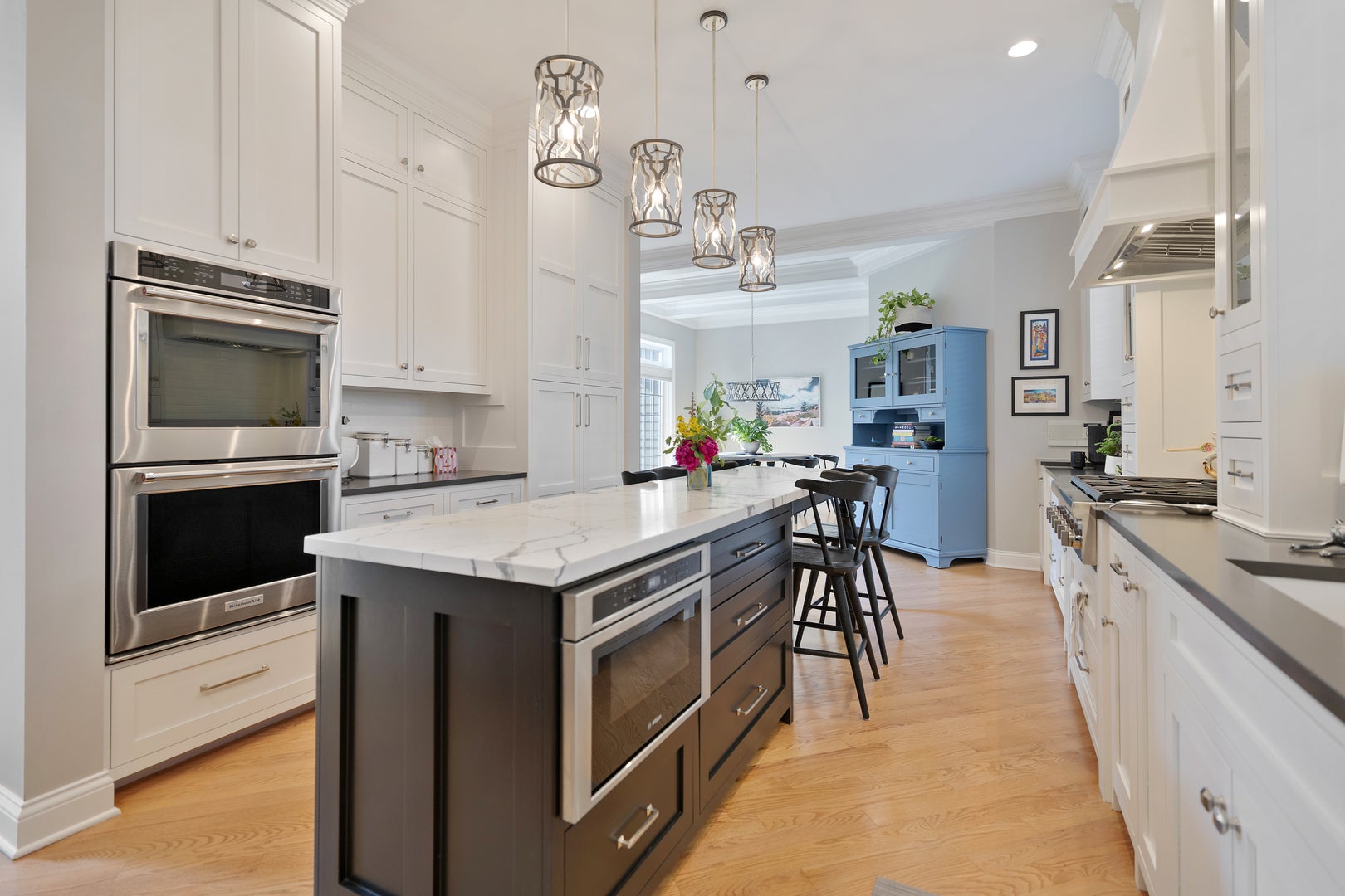 Libertyville, Illinois, 60048, United States, 5 Bedrooms Bedrooms, ,5 BathroomsBathrooms,Residential,Active,1942347