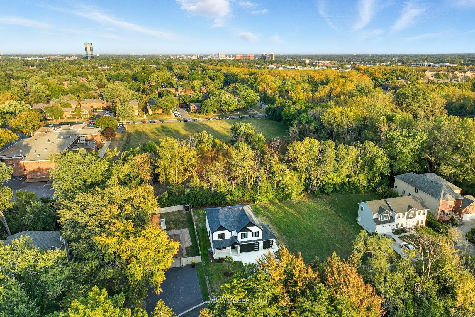 Lombard, Illinois, 60148, United States, 4 Bedrooms Bedrooms, ,4 BathroomsBathrooms,Residential,Active,1959972