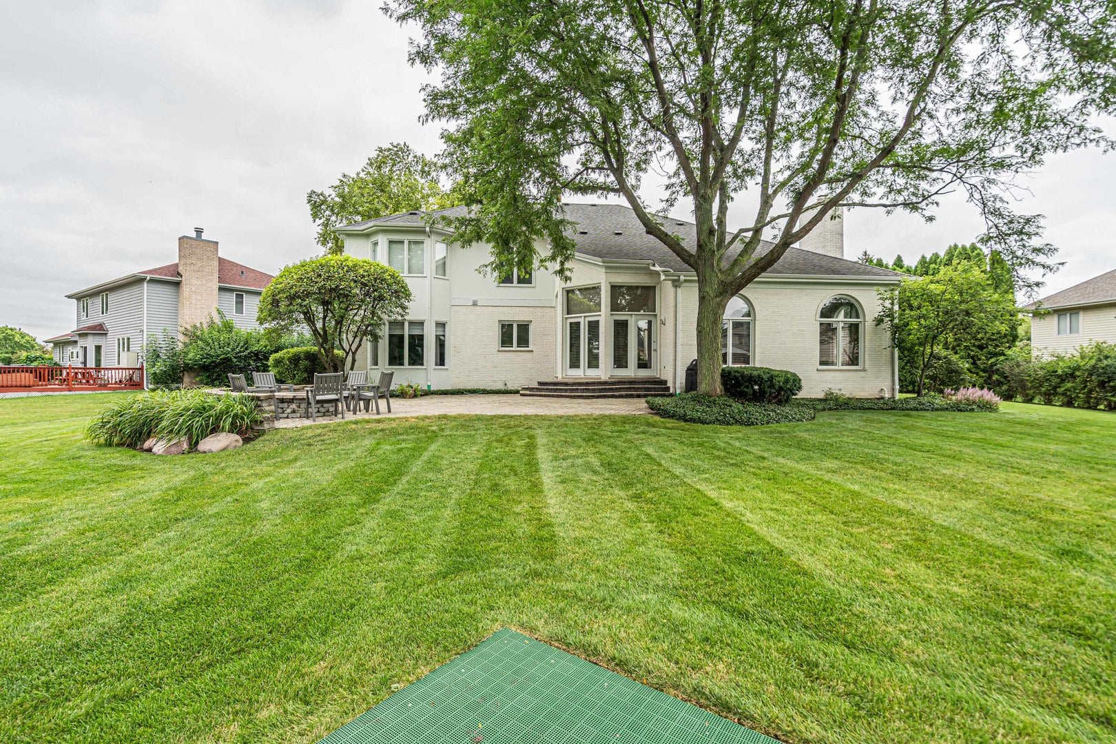 Buffalo Grove, Illinois, 60089, United States, 5 Bedrooms Bedrooms, ,5 BathroomsBathrooms,Residential,Active,1922274
