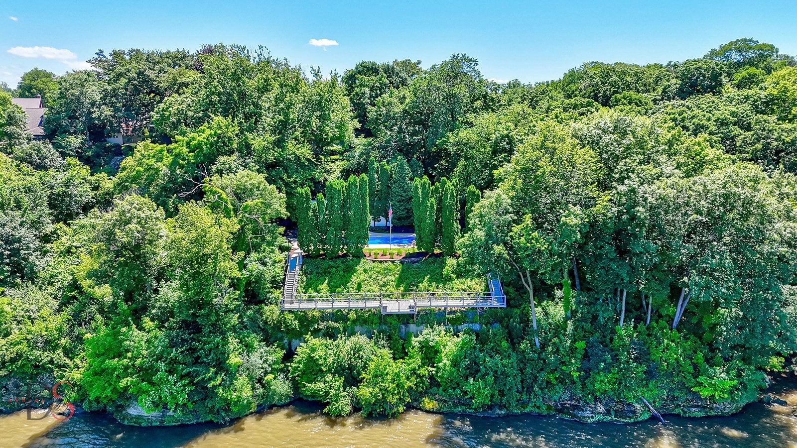 Ottawa, Illinois, 61350, United States, 4 Bedrooms Bedrooms, ,7 BathroomsBathrooms,Residential,Active,1953376