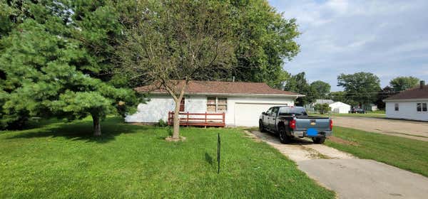 906 OAK AVE, STERLING, IL 61081 - Image 1