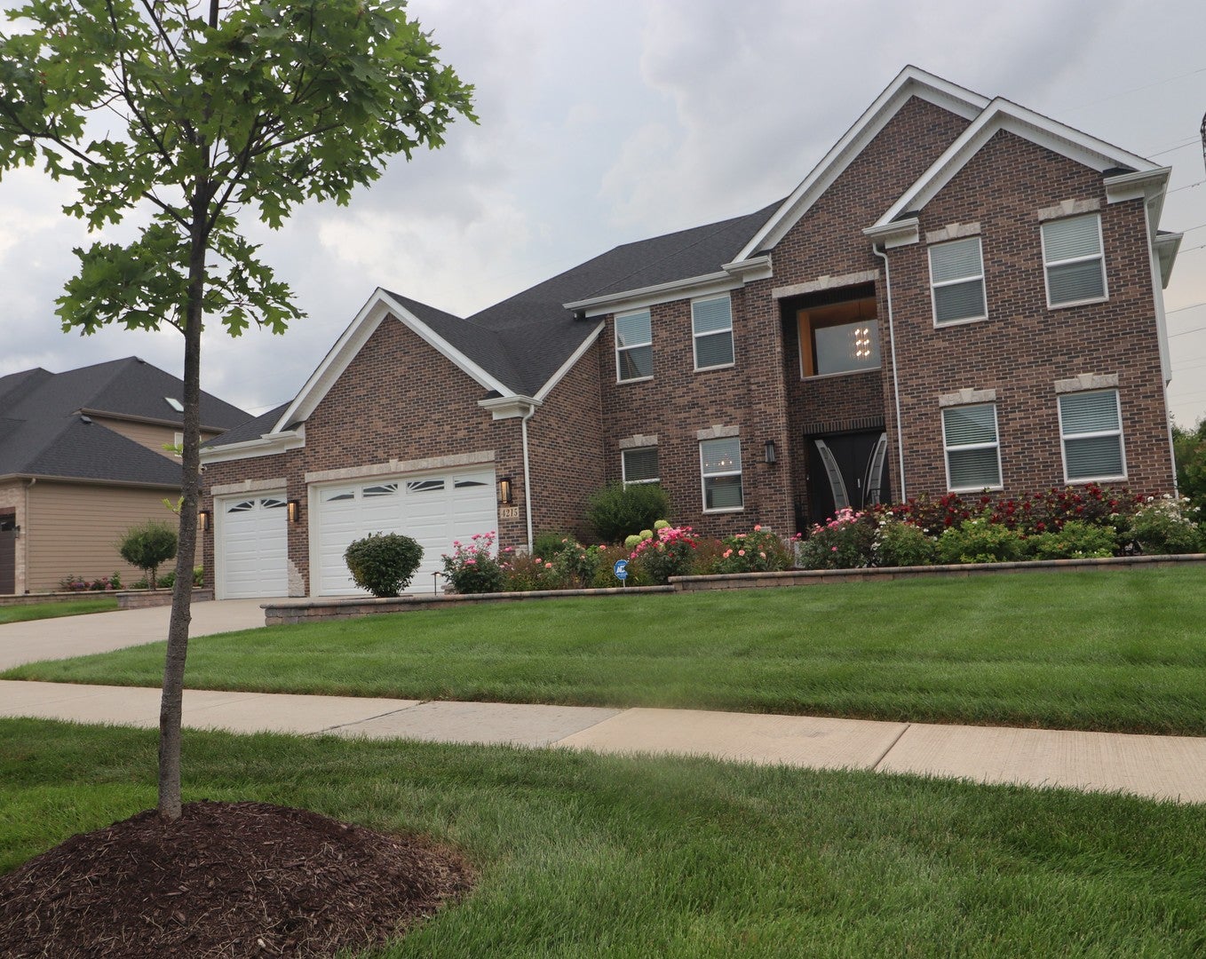 Naperville, Illinois, 60564, United States, 4 Bedrooms Bedrooms, ,3 BathroomsBathrooms,Residential,Active,1914808
