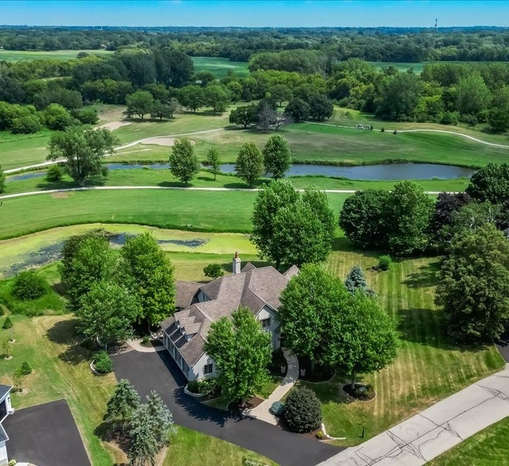 Lakewood, Illinois, 60014, United States, 3 Bedrooms Bedrooms, ,5 BathroomsBathrooms,Residential,Active,1968099