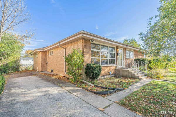 9617 TRIPP AVE, SKOKIE, IL 60076 - Image 1