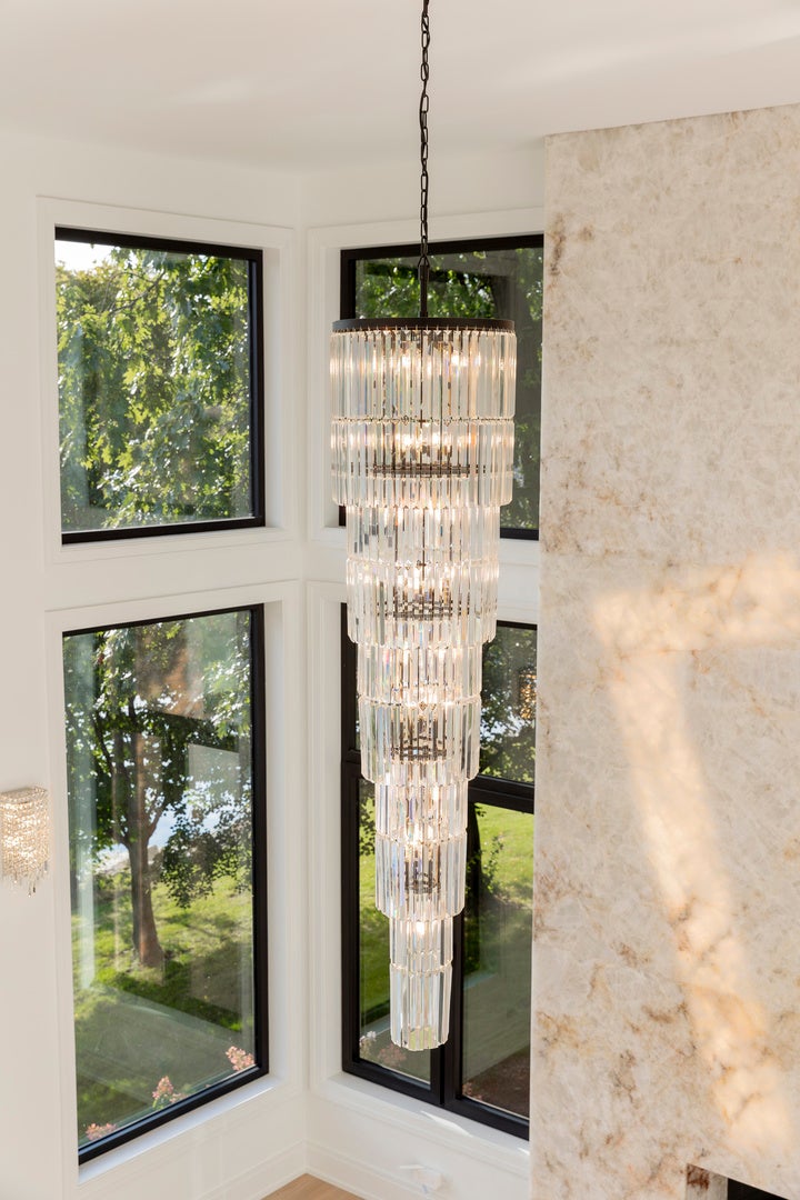 Burr Ridge, Illinois, 60527, United States, 5 Bedrooms Bedrooms, ,6 BathroomsBathrooms,Residential,Active,1995246