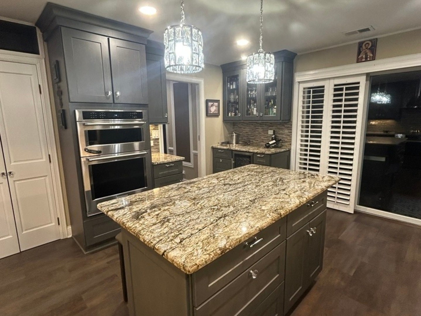 Oak Brook, Illinois, 60523, United States, 2 Bedrooms Bedrooms, ,2 BathroomsBathrooms,Residential,Active,2028166