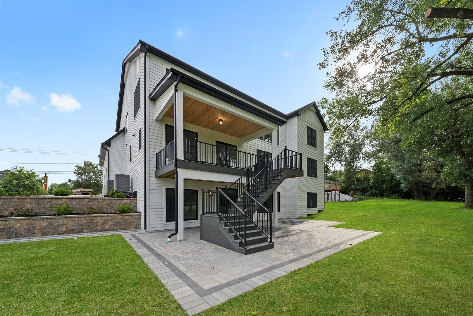 Burr Ridge, Illinois, 60527, United States, 6 Bedrooms Bedrooms, ,6 BathroomsBathrooms,Residential,Active,1929664