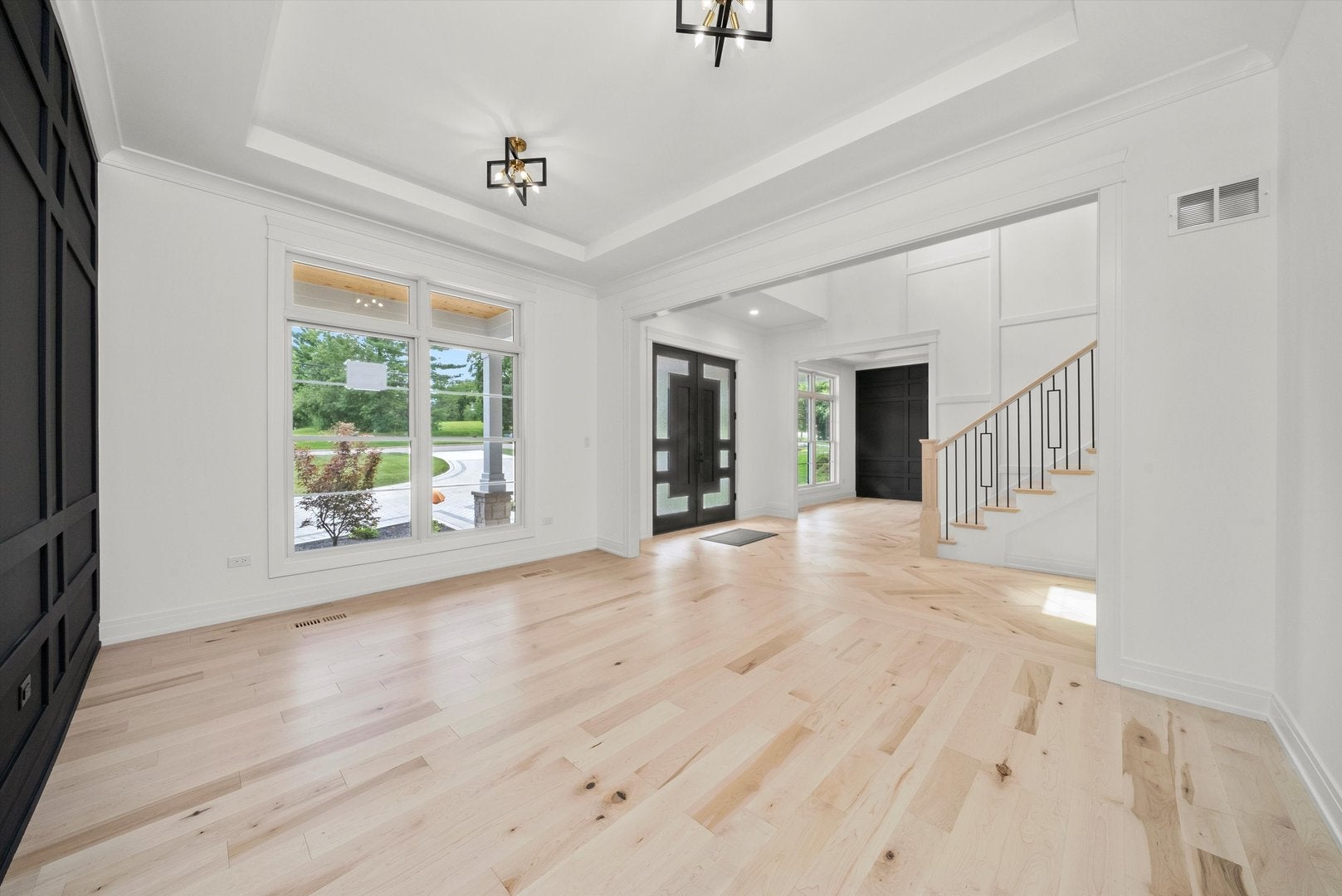 Burr Ridge, Illinois, 60527, United States, 6 Bedrooms Bedrooms, ,6 BathroomsBathrooms,Residential,Active,1929664