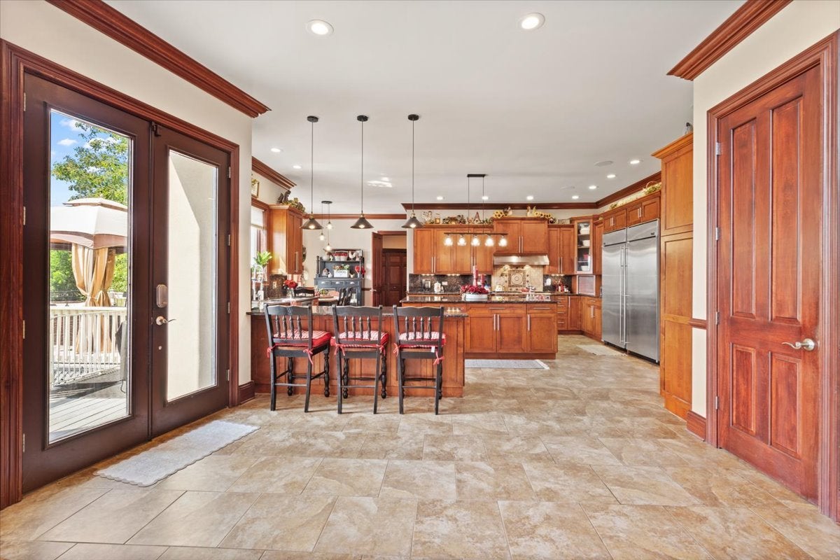 Barrington, Illinois, 60010, United States, 5 Bedrooms Bedrooms, ,7 BathroomsBathrooms,Residential,Active,1914793
