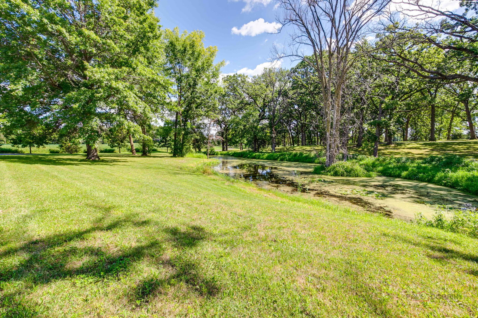 Mundelein, Illinois, 60060, United States, 4 Bedrooms Bedrooms, ,5 BathroomsBathrooms,Residential,Active,1934797