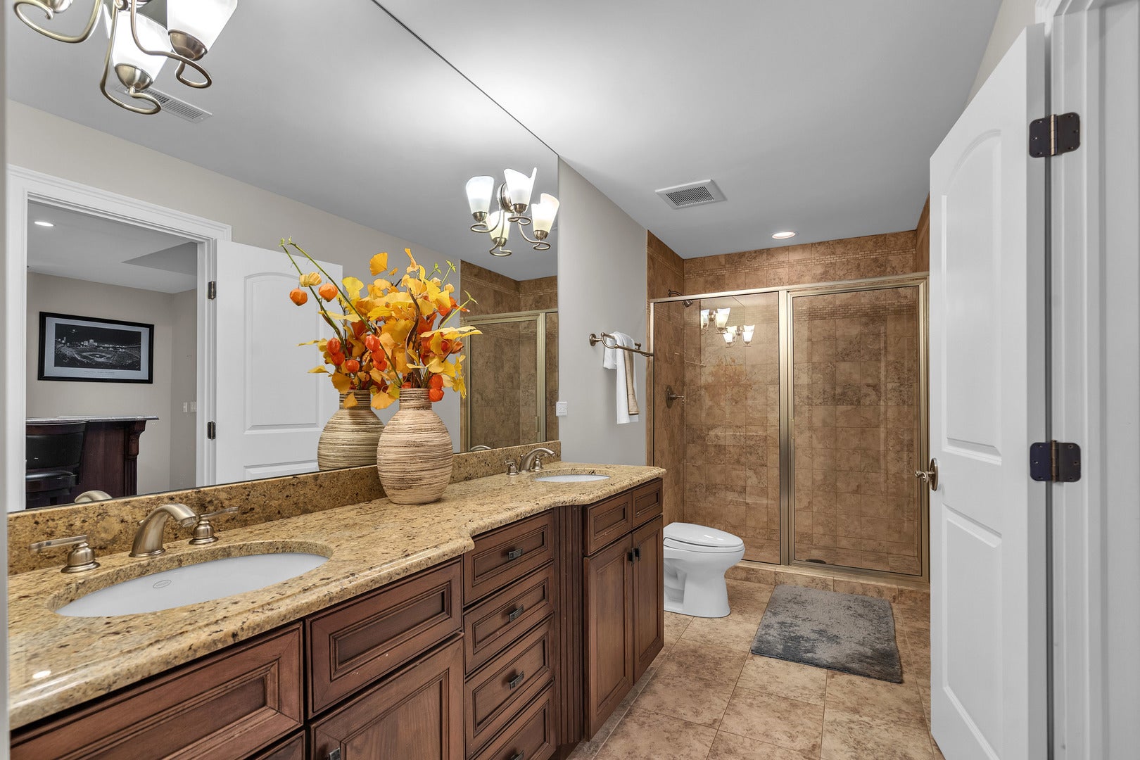 Lake Forest, Illinois, 60045, United States, 5 Bedrooms Bedrooms, ,7 BathroomsBathrooms,Residential,Active,1941347