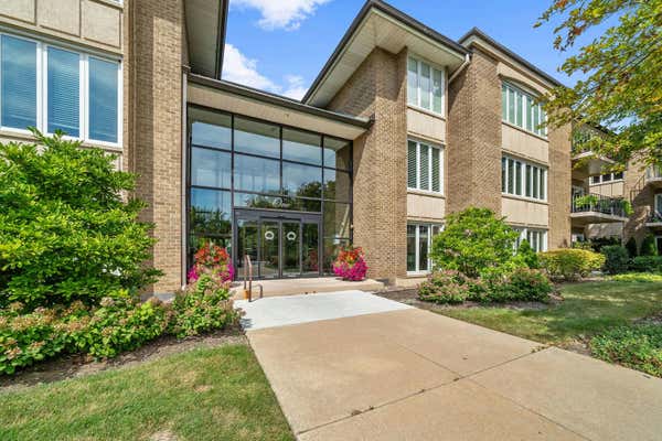 1 OAK BROOK CLUB DR APT B303, OAK BROOK, IL 60523 - Image 1