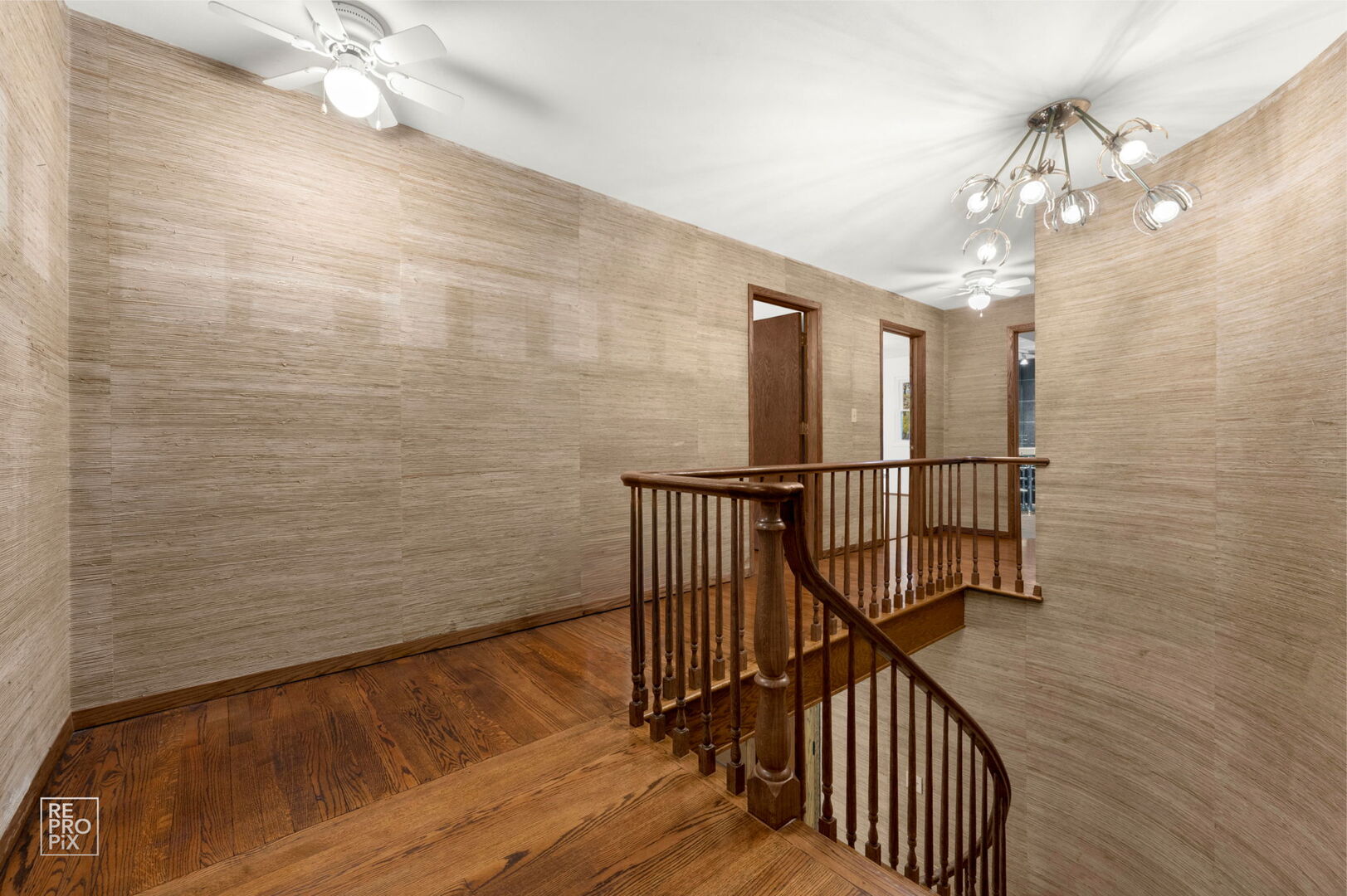 Wadsworth, Illinois, 60083, United States, 5 Bedrooms Bedrooms, ,6 BathroomsBathrooms,Residential,Active,1989775