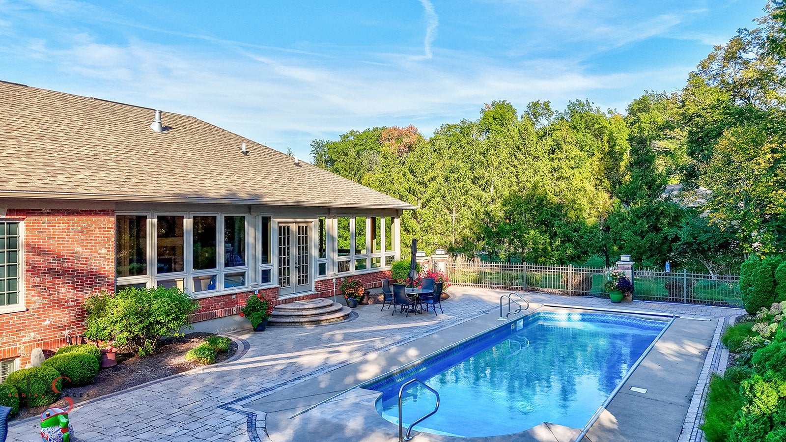 Ottawa, Illinois, 61350, United States, 4 Bedrooms Bedrooms, ,5 BathroomsBathrooms,Residential,Active,1953408