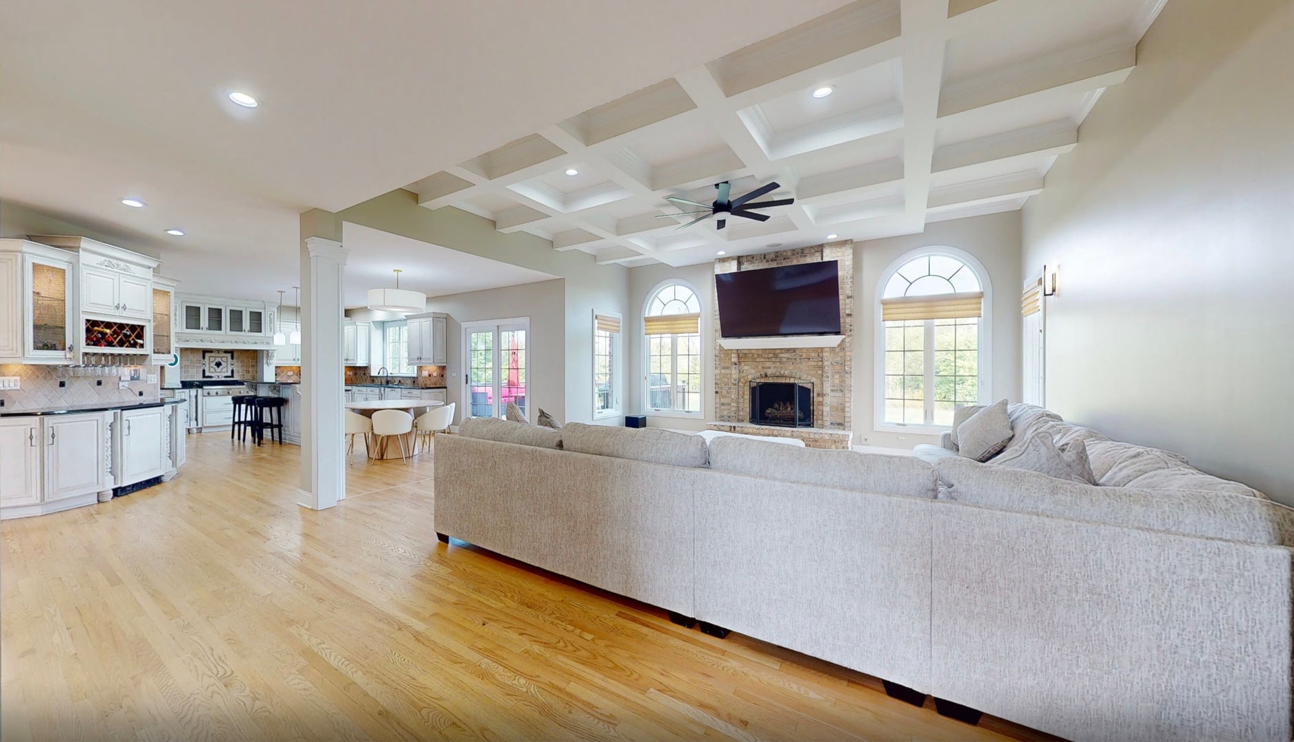 Hawthorn Woods, Illinois, 60047, United States, 5 Bedrooms Bedrooms, ,6 BathroomsBathrooms,Residential,Active,1969669