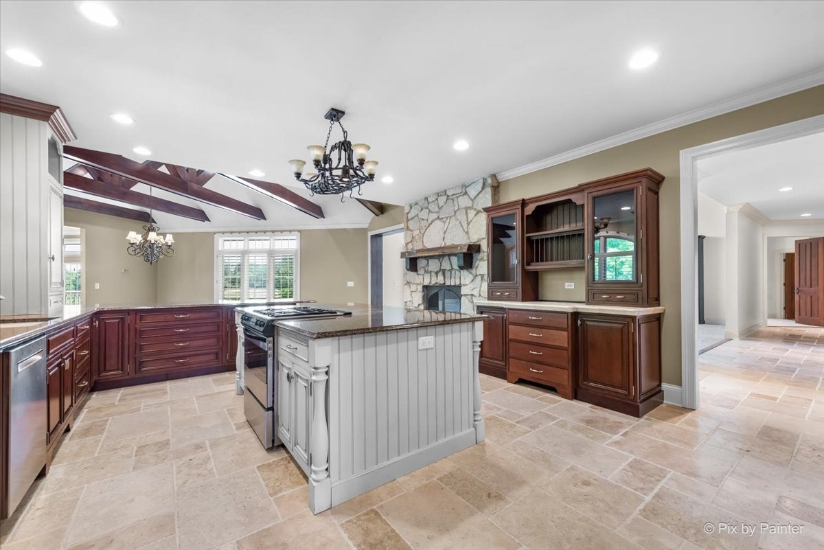 Lakewood, Illinois, 60014, United States, 3 Bedrooms Bedrooms, ,5 BathroomsBathrooms,Residential,Active,1968099