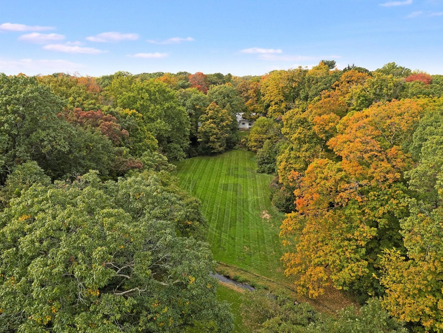 Rockford, Illinois, 61107, United States, 6 Bedrooms Bedrooms, ,7 BathroomsBathrooms,Residential,Active,1988460