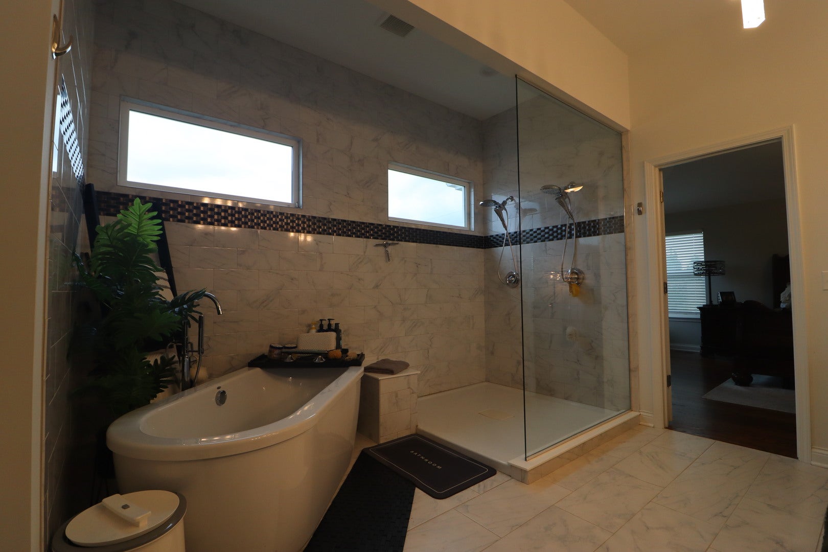 Naperville, Illinois, 60564, United States, 4 Bedrooms Bedrooms, ,3 BathroomsBathrooms,Residential,Active,1914808