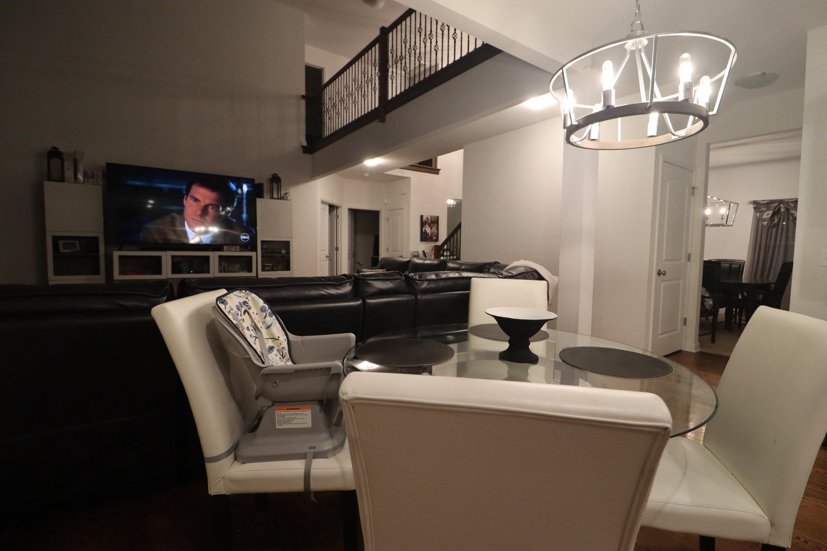 Naperville, Illinois, 60564, United States, 4 Bedrooms Bedrooms, ,3 BathroomsBathrooms,Residential,Active,1914808