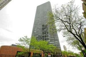 5415 N SHERIDAN RD APT 4912, CHICAGO, IL 60640 - Image 1