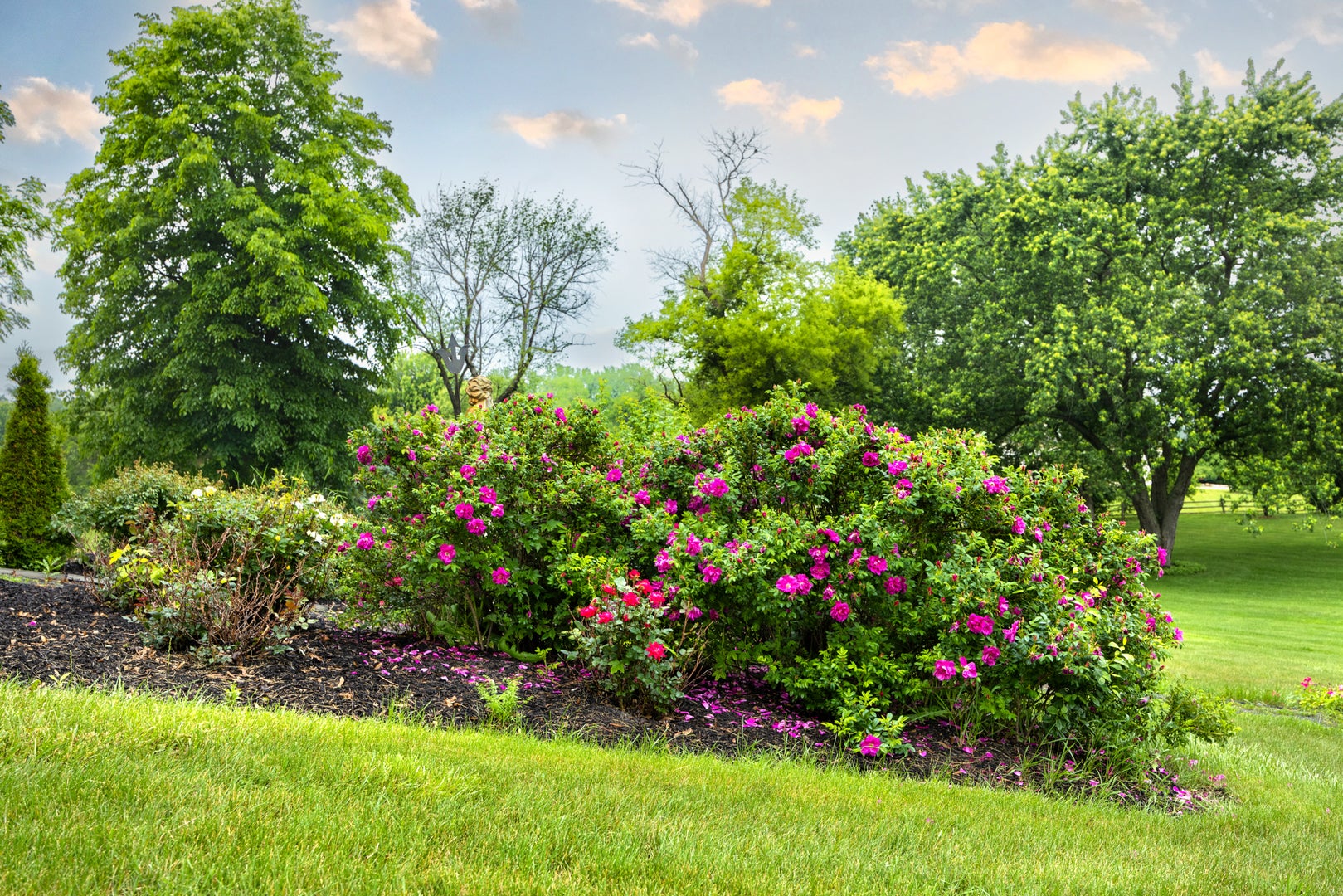 Barrington Hills, Illinois, 60010, United States, 6 Bedrooms Bedrooms, ,4 BathroomsBathrooms,Residential,Active,1987255