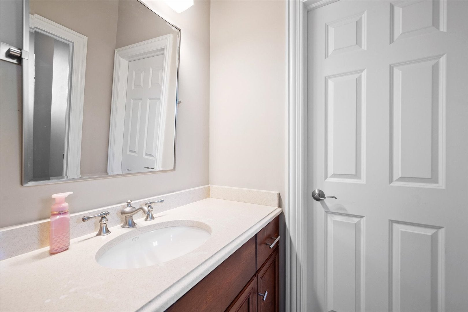 Geneva, Illinois, 60134, United States, 5 Bedrooms Bedrooms, ,7 BathroomsBathrooms,Residential,Active,1971016